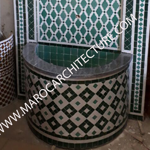 Moroccan mosaic fountains by Maroc Architecture et Zellij